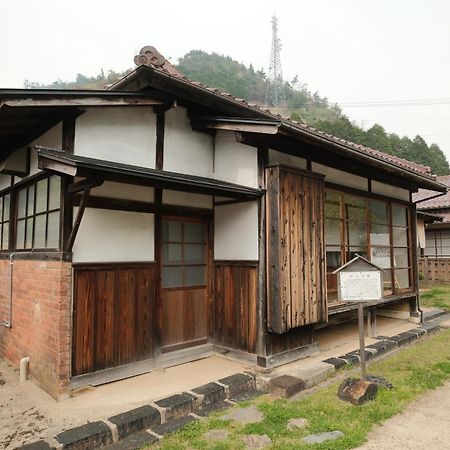 Japan'S Oldest Remaining Company Housing Villa Aszago Kültér fotó