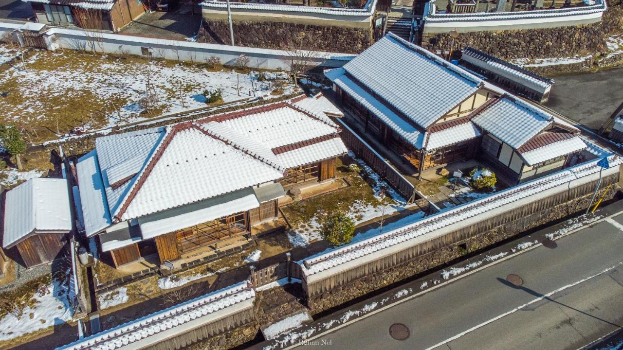 Japan'S Oldest Remaining Company Housing Villa Aszago Kültér fotó