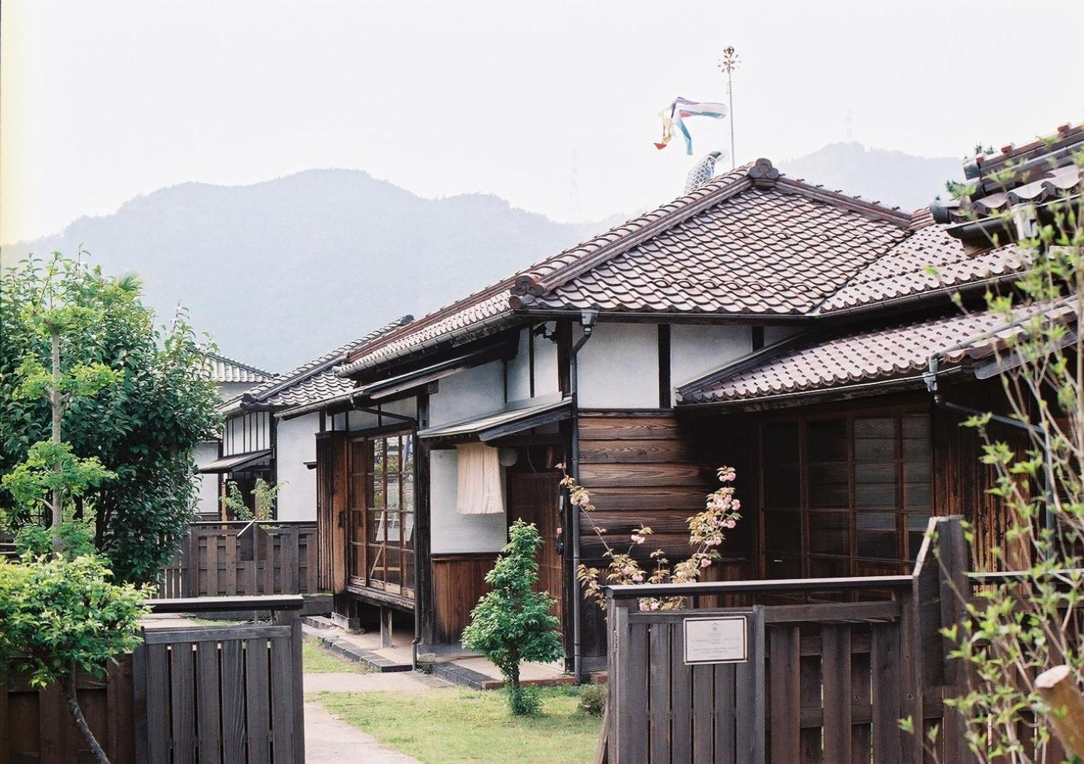 Japan'S Oldest Remaining Company Housing Villa Aszago Kültér fotó